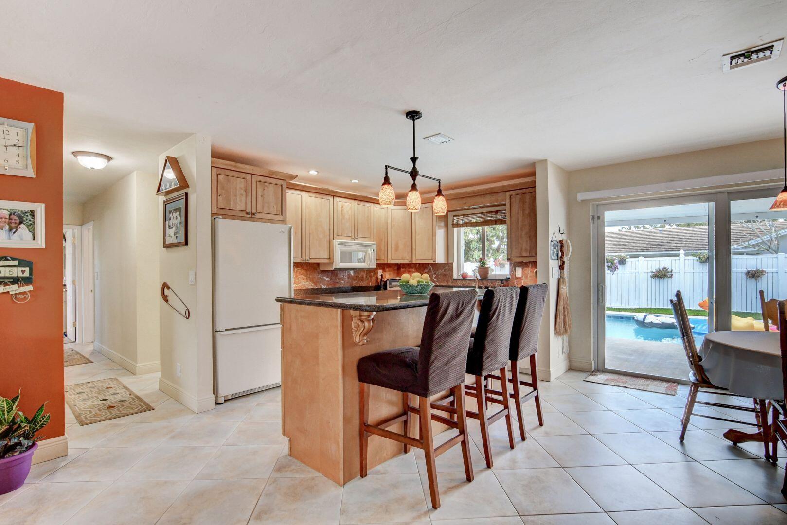 2232 Park Place Boca Raton, FL 33486 - Photo 6 of 46 11_dsc_2165_6_7_8_9