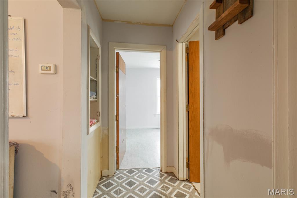 2300 Agnes Street Alton, IL 62002 - Photo 15 of 28