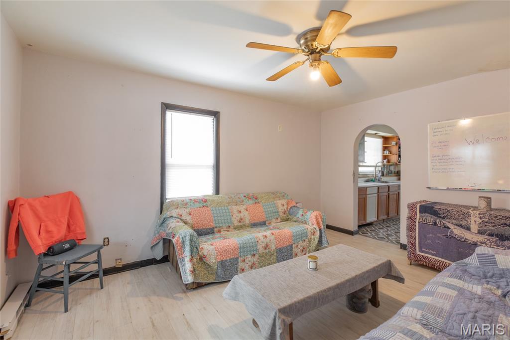 2300 Agnes Street Alton, IL 62002 - Photo 6 of 28