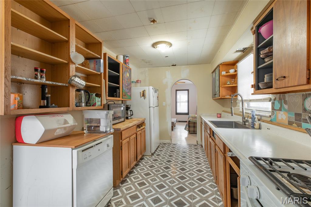 2300 Agnes Street Alton, IL 62002 - Photo 8 of 28