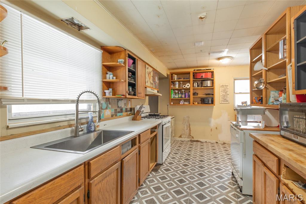 2300 Agnes Street Alton, IL 62002 - Photo 9 of 28