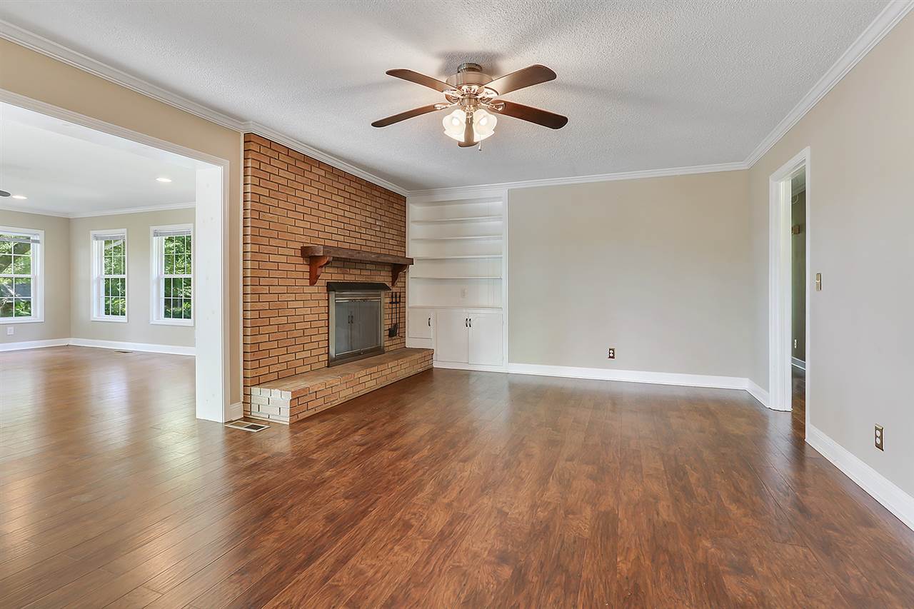 14 West Clark Road Inman, SC 29349 - Photo 4 of 12 Gallery Image 4