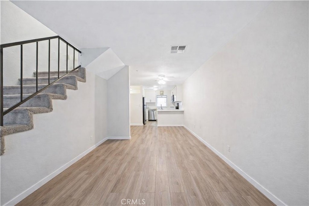 334 South Walnut Avenue Brea, CA 92821 - Photo 4 of 33