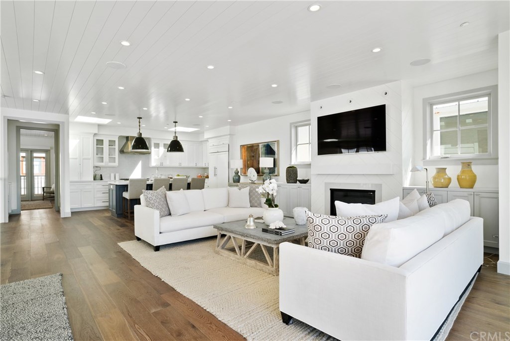 703 Bayview Drive Manhattan Beach, CA 90266 - Photo 12 of 31