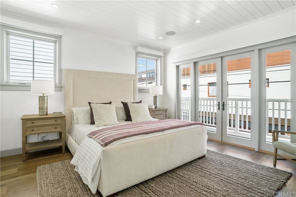 703 Bayview Drive Manhattan Beach, CA 90266 - Photo 16 of 31