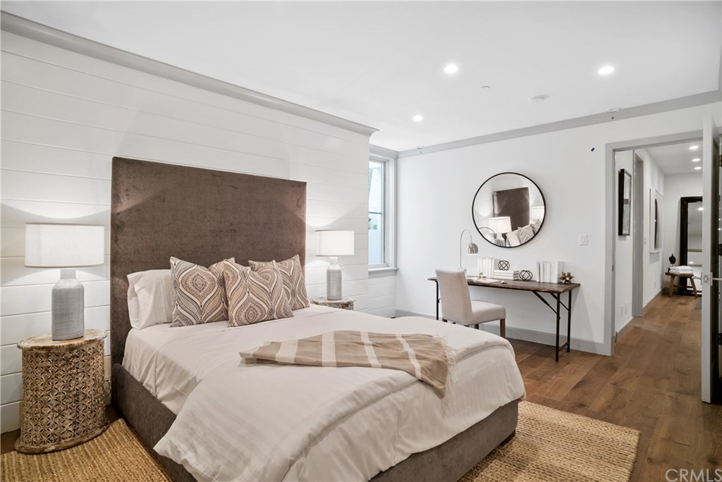 703 Bayview Drive Manhattan Beach, CA 90266 - Photo 17 of 31