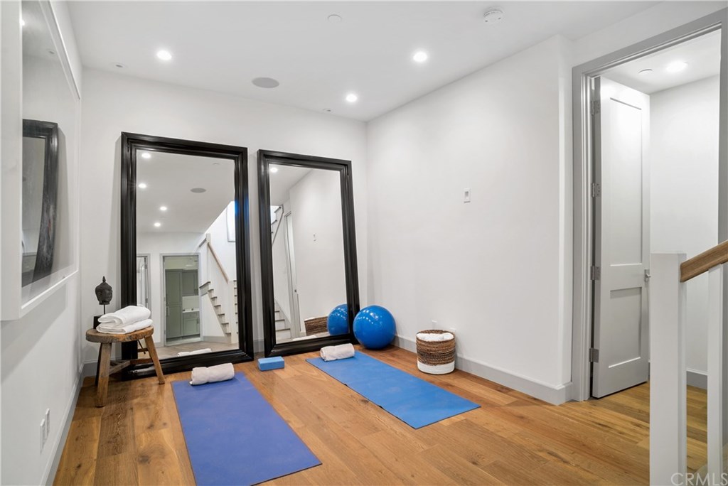 703 Bayview Drive Manhattan Beach, CA 90266 - Photo 19 of 31