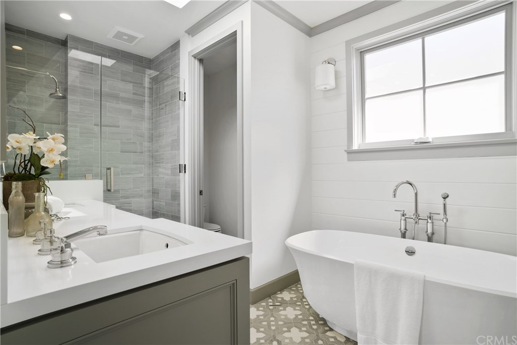 703 Bayview Drive Manhattan Beach, CA 90266 - Photo 22 of 31