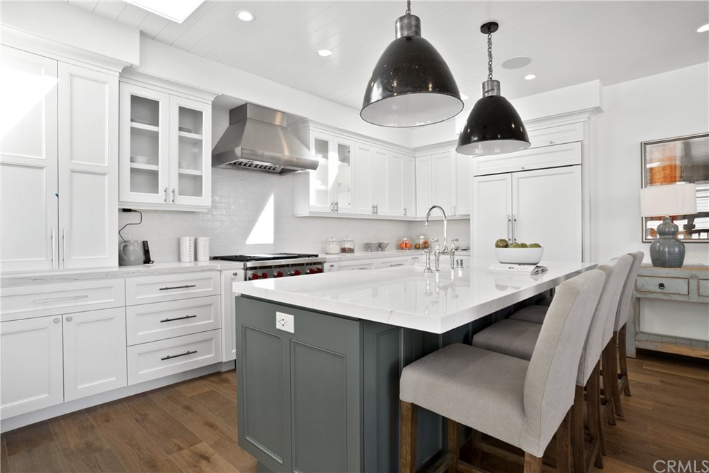 703 Bayview Drive Manhattan Beach, CA 90266 - Photo 6 of 31