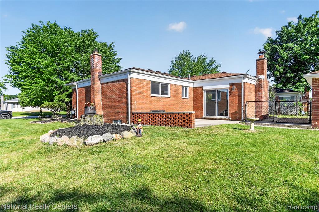 32008 Bunert Road Warren, MI 48088 - Photo 37 of 41