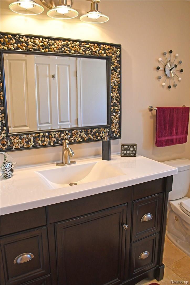 3680 Lakeshore Road Deckerville, MI 48427 - Photo 22 of 46 BATHROOM2.jpg