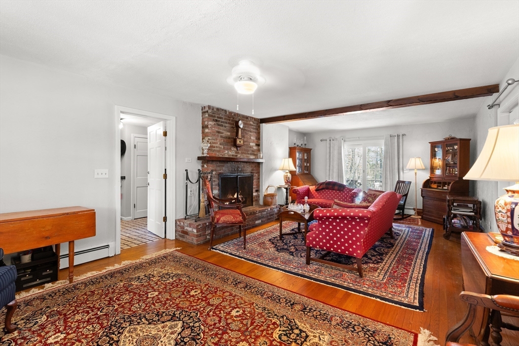 11 Pickman Road Beverly, MA 01915 - Photo 13 of 40