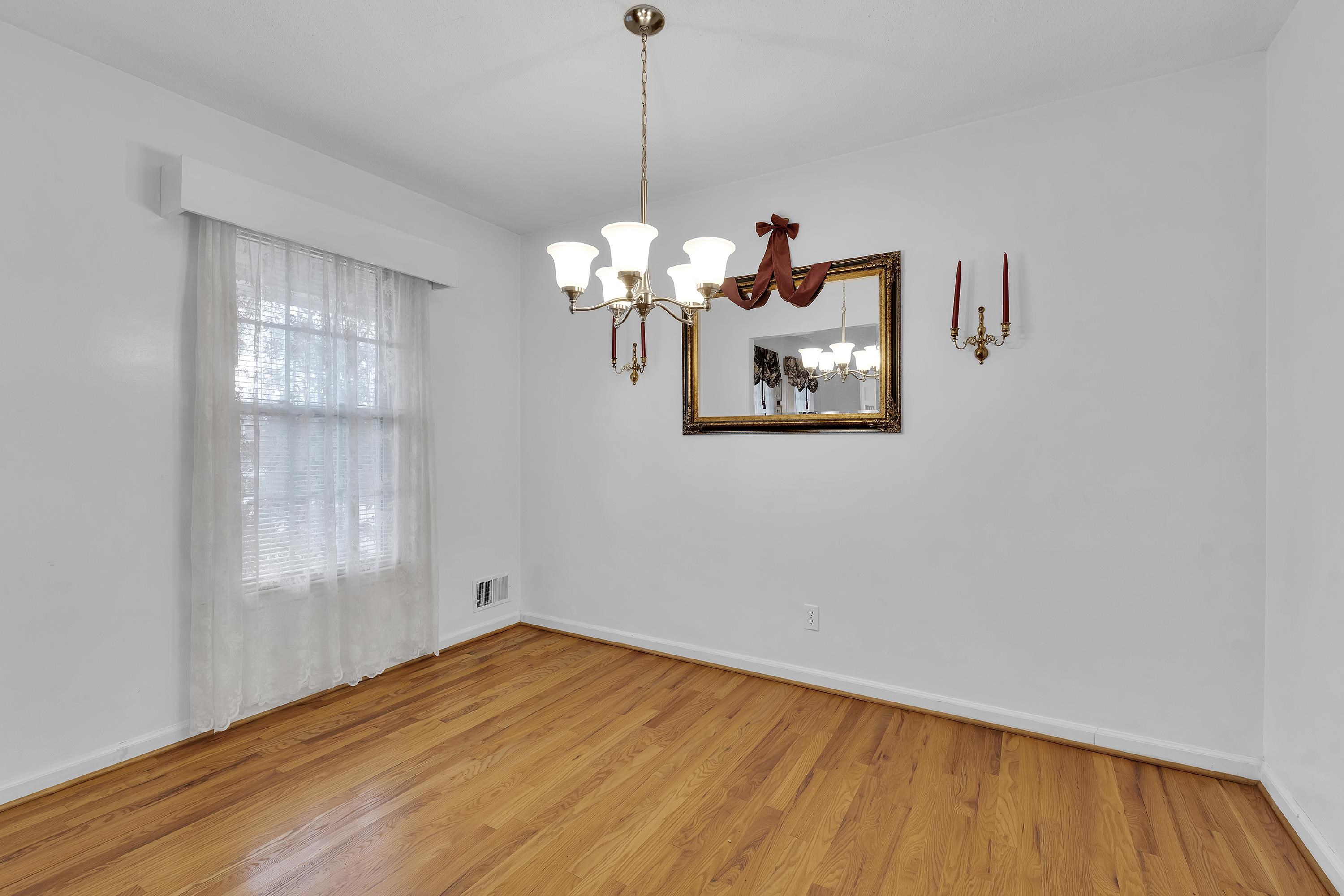 445 Harrell Drive Spartanburg, SC 29307 - Photo 5 of 30