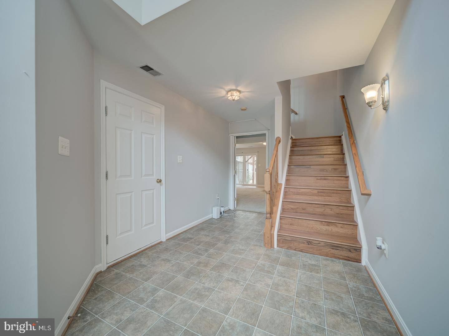 8241 Humphrey Lane Manassas, VA 20109 - Photo 6 of 55