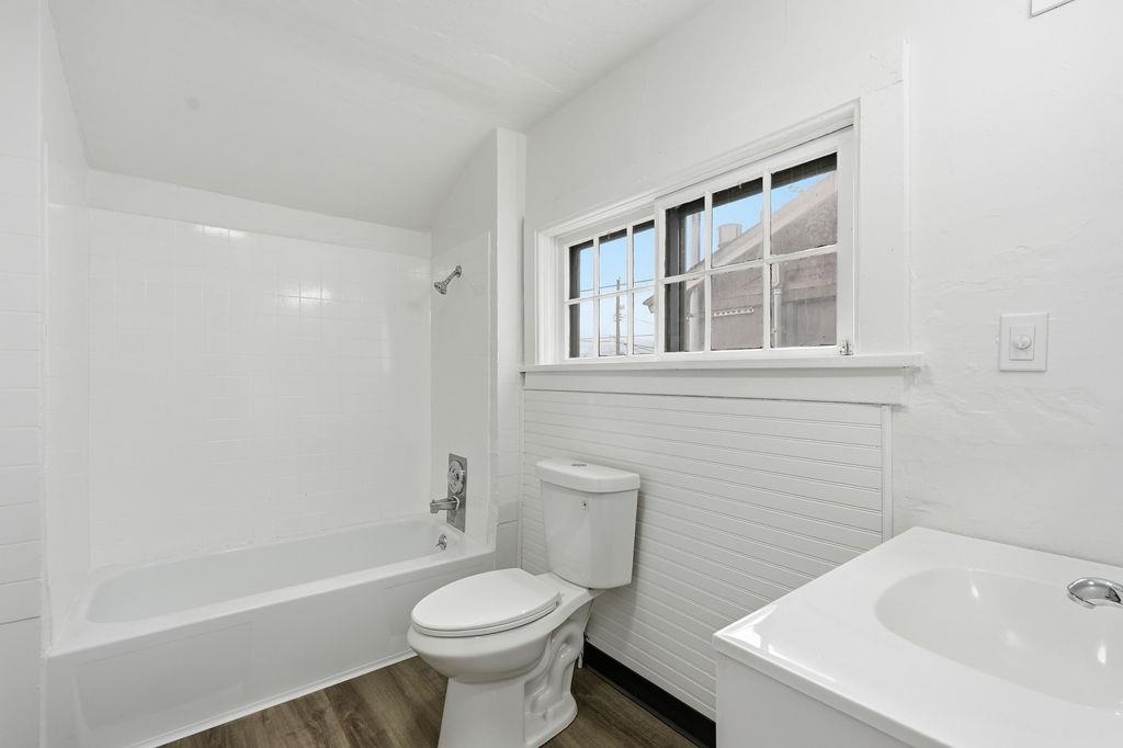 714 West Augusta Avenue Spokane, WA 99205 - Photo 12 of 36