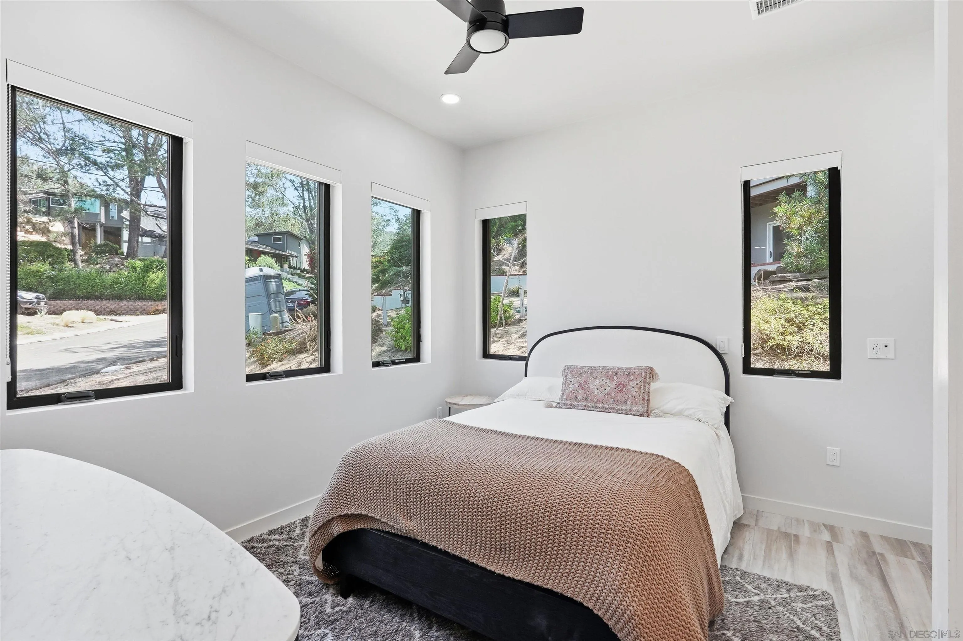 341 Hidden Pines Road Del Mar, CA 92014 - Photo 7 of 22