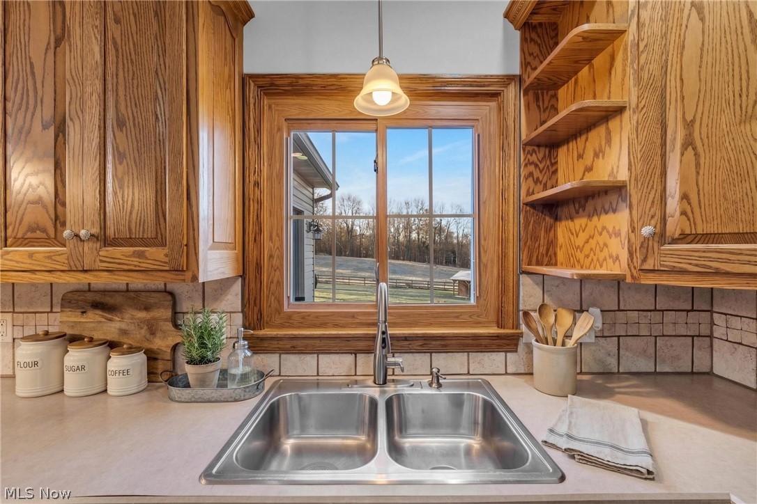 24235 Ridge Road East Rochester, OH 44625 - Photo 6 of 28 Gallery Image 6