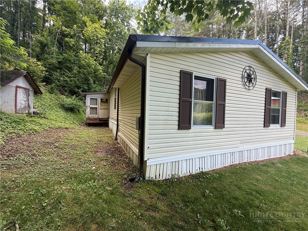 315 Walter Blevins Road Lansing, NC 28643 - Photo 16 of 27