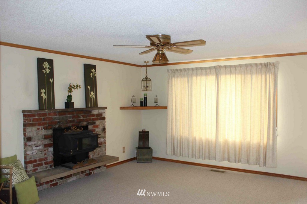 13112 Southeast 150th Street Renton, WA 98058 - Photo 2 of 15 Gallery Image 2