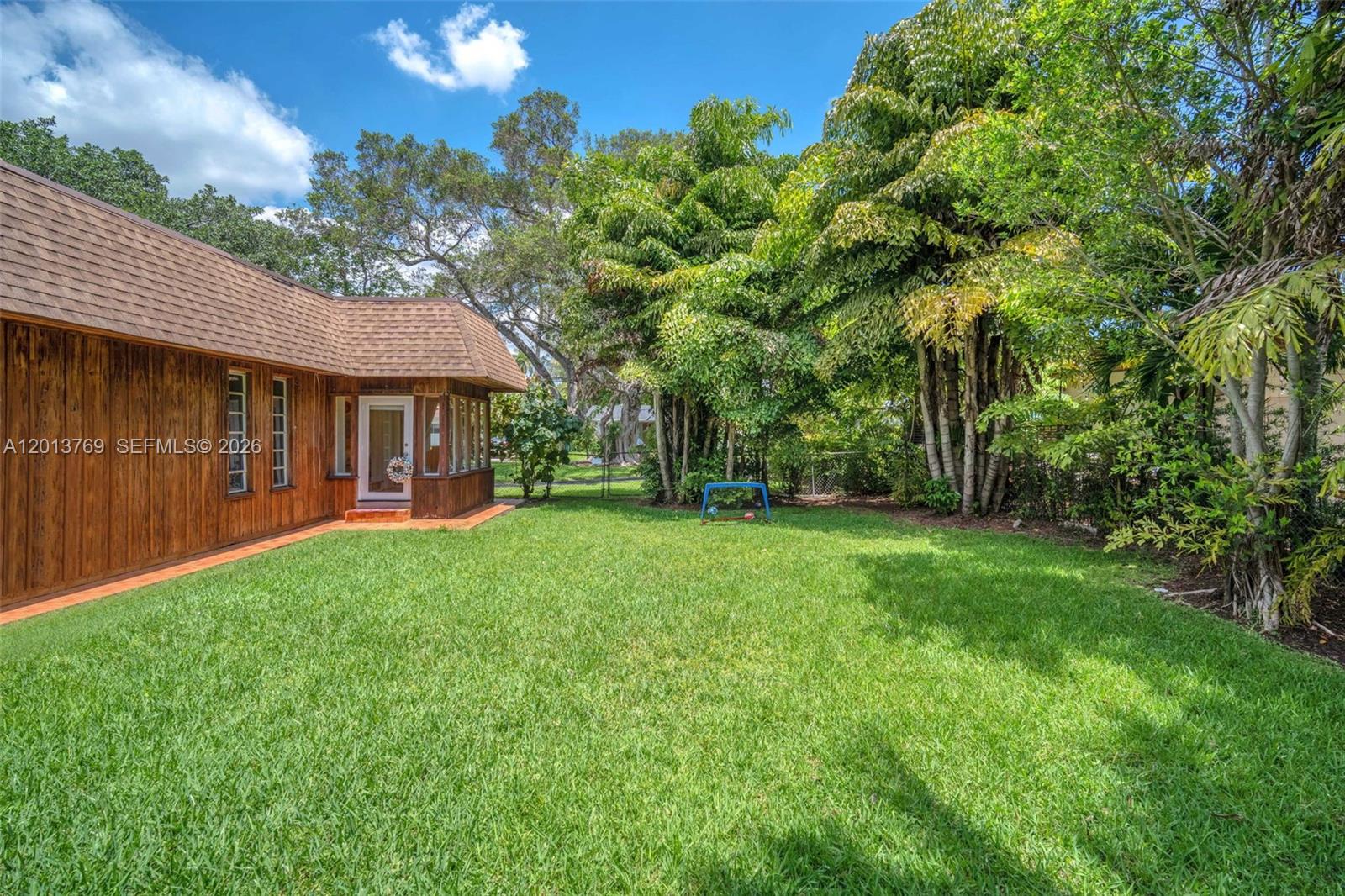470 Northeast 113th Street, Unit 1 Miami, FL 33161 - Photo 49 of 56
