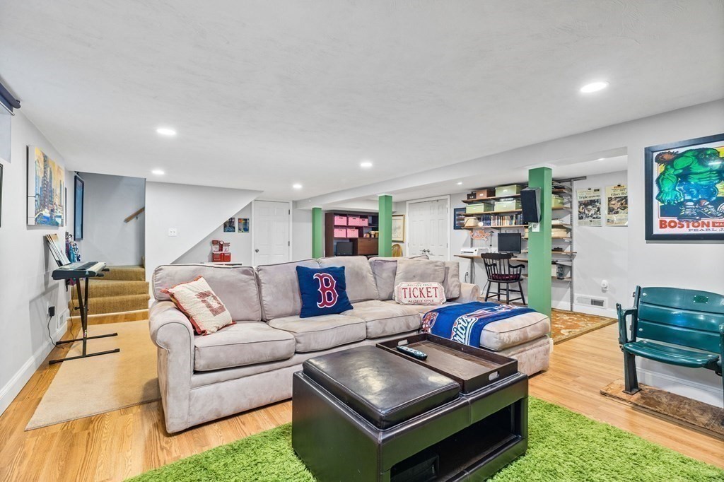 4 Autumn Circle Hingham, MA 02043 - Photo 30 of 38