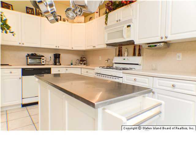 1780 Arthur Kill Road Staten Island, NY 10312 - Photo 4 of 16 Additional Photo