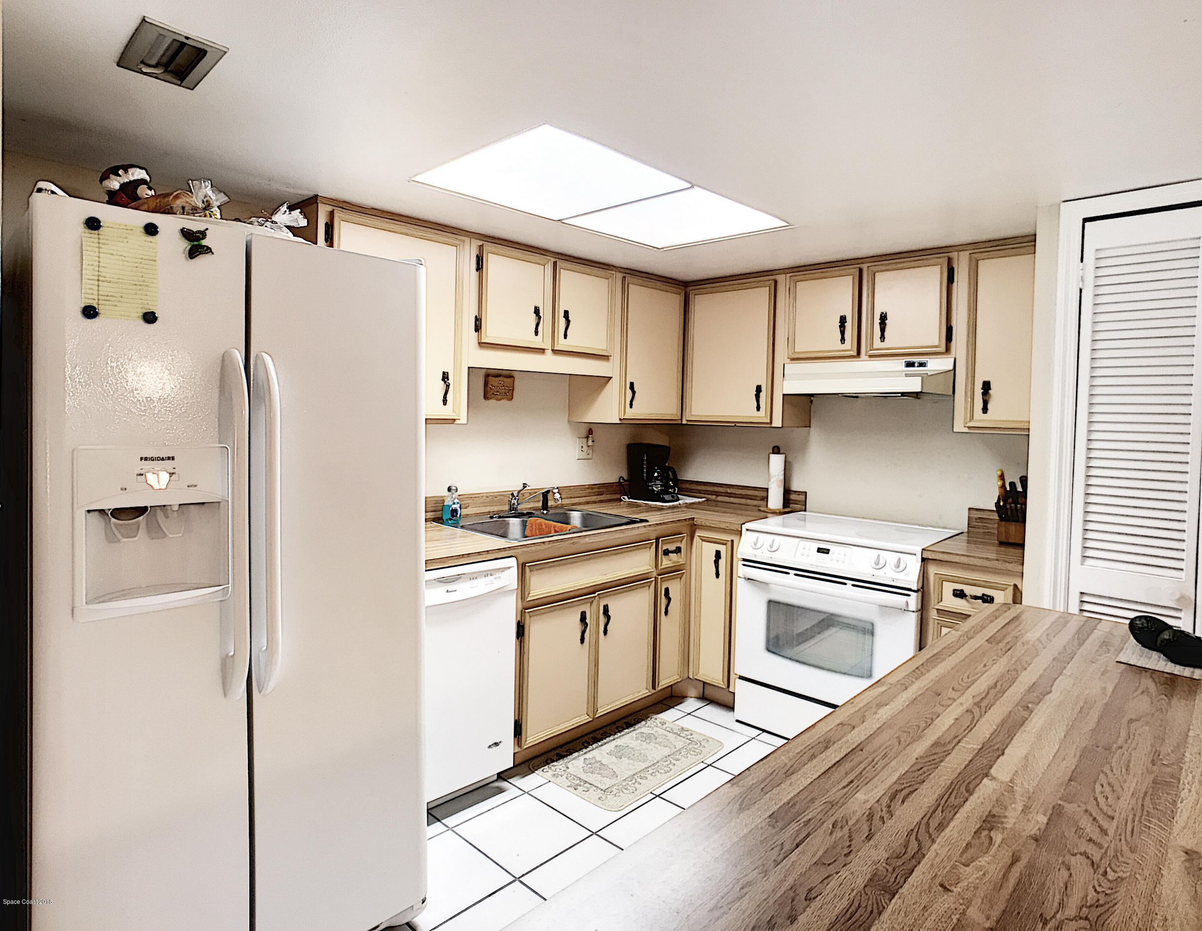 1120 Gary Hunt Road, Unit 3D Cocoa, FL 32926 - Photo 7 of 16 Kitchen2