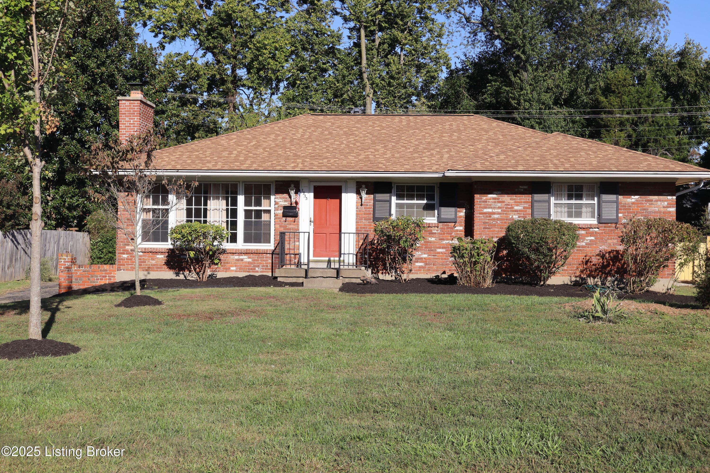 1933 Buttonwood Road Louisville, KY 40222 - Photo 1 of 37 IMG_0601 - Copy-min