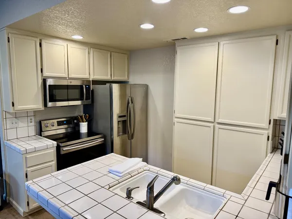 $325,000 | 1108 Cedar Creek Drive, Unit 1, Modesto, CA 95355