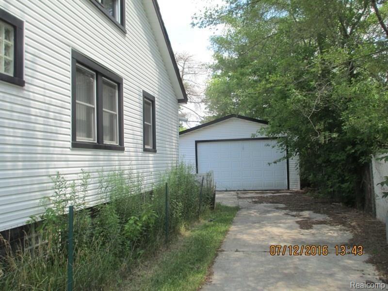 15744 Trinity Street Detroit, MI 48223 - Photo 3 of 10