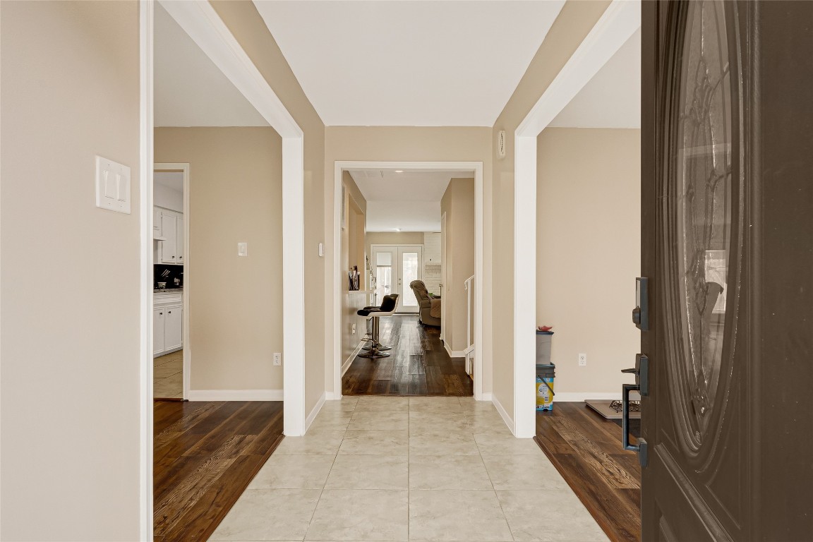 14724 Perthshire Road, Unit C Houston, TX 77079 - Photo 3 of 29 Location and plenty of space!