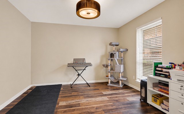 14724 Perthshire Road, Unit C Houston, TX 77079 - Photo 5 of 29 Flex room, you can make it your office or workout room.