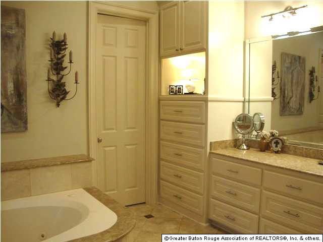 924 Crown Way Baton Rouge, LA 70806 - Photo 19 of 26 Gallery Image 19