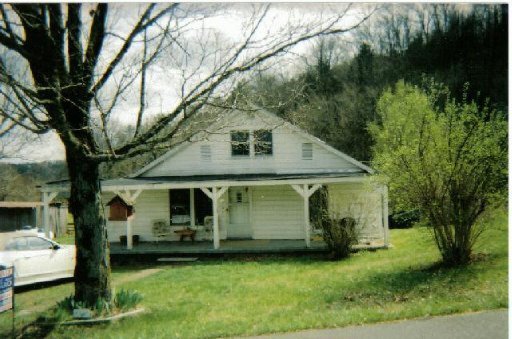 445 Lonesome Pine Road Bybee, TN 37713 - Photo 1 of 1 Primary Photo