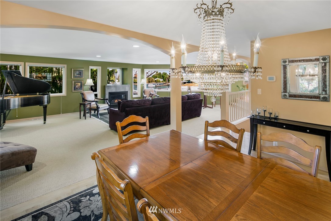 3758 West Commodore Way Seattle, WA 98199 - Photo 15 of 40 Gallery Image 15