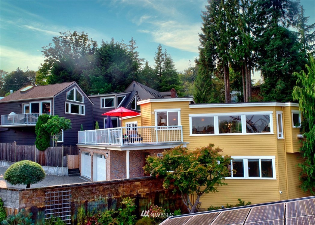 3758 West Commodore Way Seattle, WA 98199 - Photo 36 of 40 Gallery Image 36