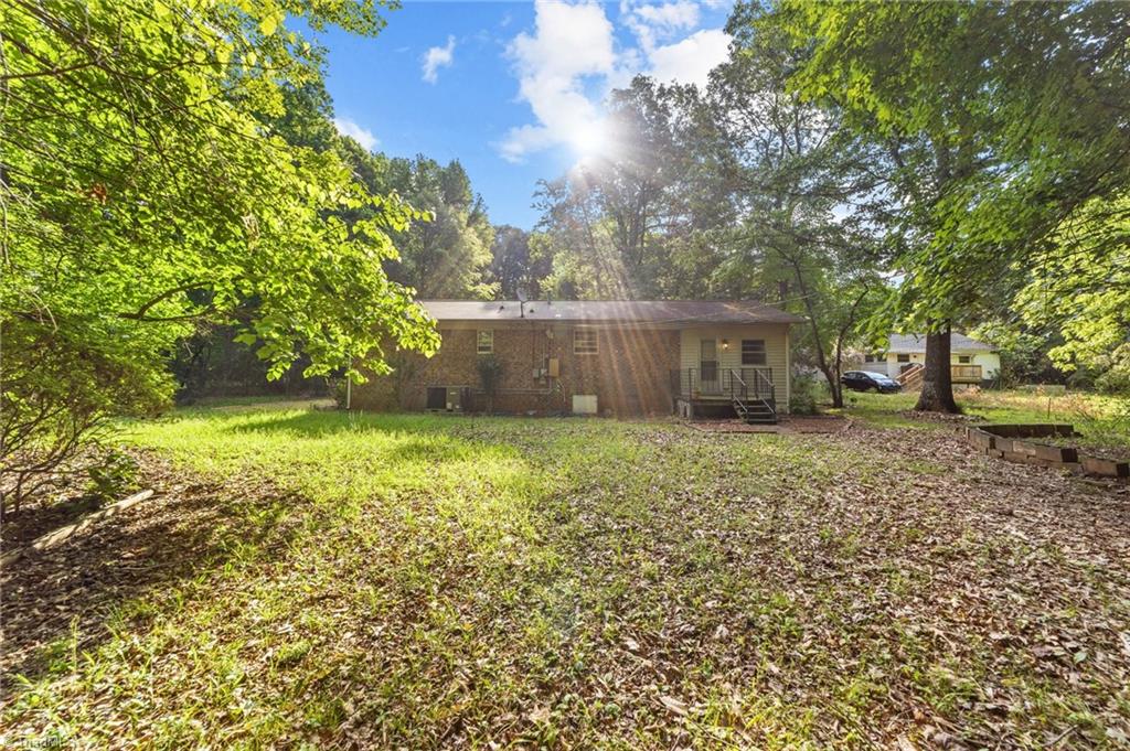 4115 Sheridan Road Greensboro, NC 27455 - Photo 8 of 36 Gallery Image 8
