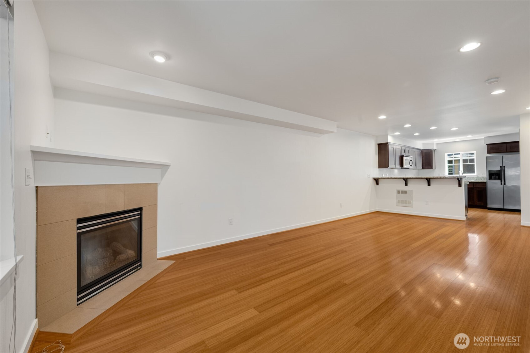935 North 97th Street, Unit B Seattle, WA 98103 - Photo 6 of 37