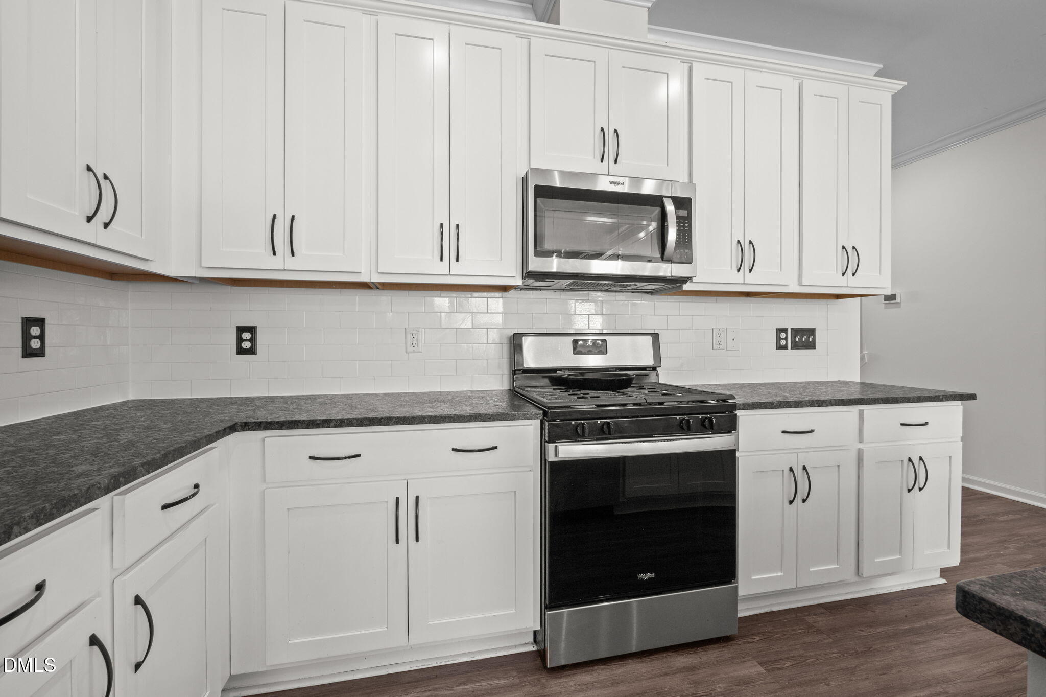 1076 Flagler Street Durham, NC 27713 - Photo 11 of 34 Gas Stove