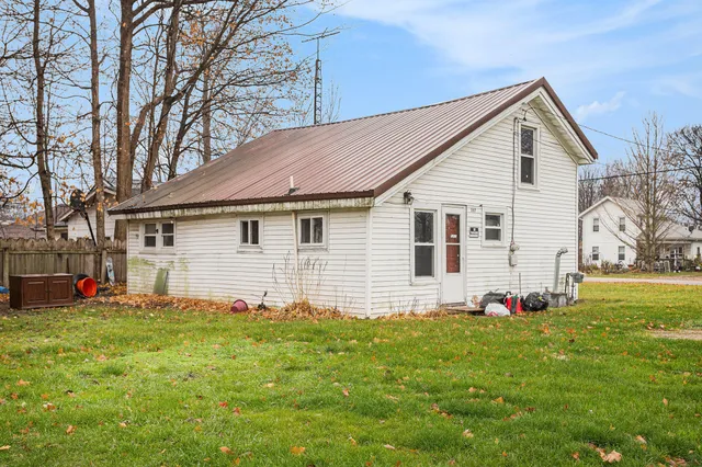 $120,000 | 207 South Capital Avenue, Athens, MI 49011