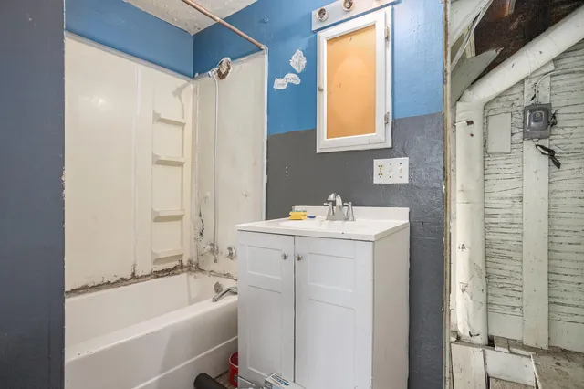 $120,000 | 207 South Capital Avenue, Athens, MI 49011