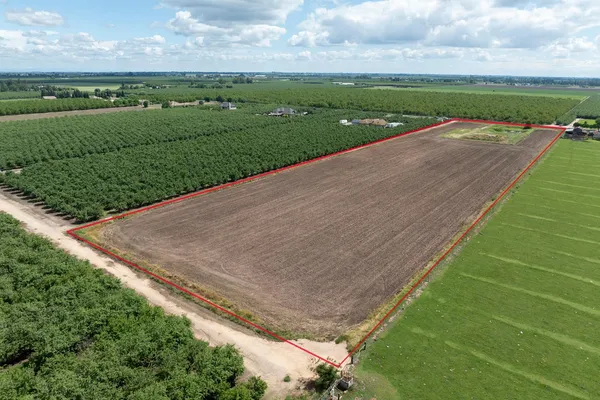 $495,000 | 26149 Edwards Avenue, Escalon, CA 95320