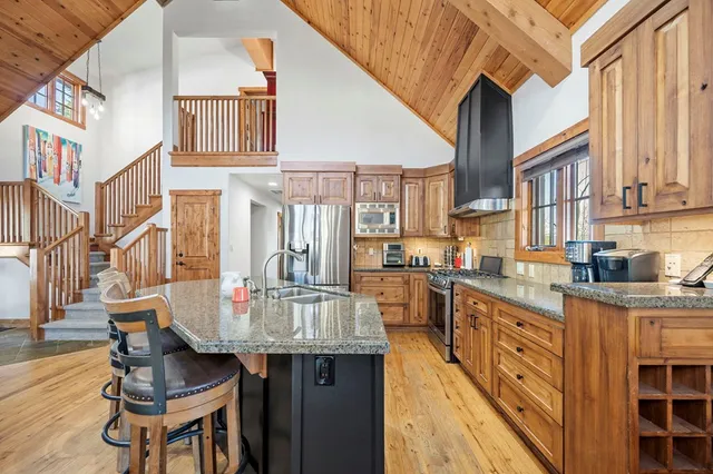 $2,098,000 | 20 Francois Court, Donnelly, ID 83615