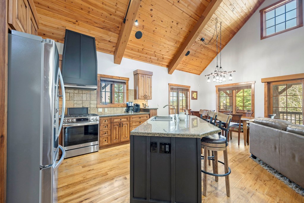 20 Francois Court Donnelly, ID 83615 - Photo 10 of 36