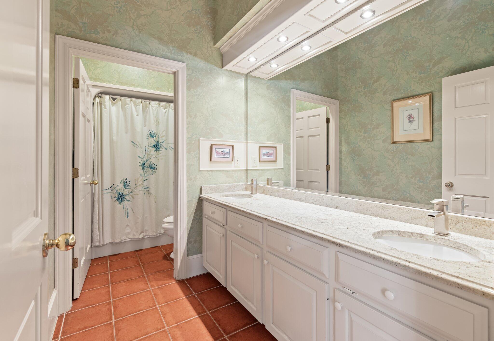 6036 Postell Drive Ravenel, SC 29470 - Photo 44 of 49 Guest Bathroom