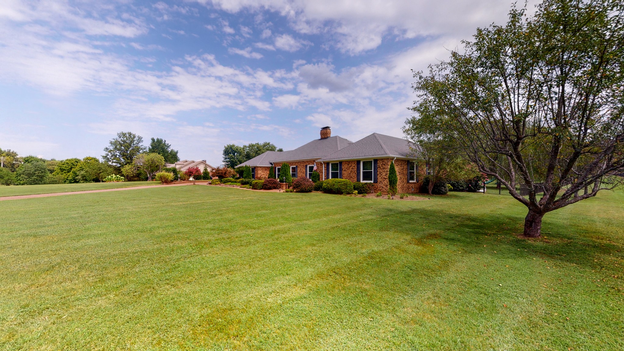 207 Bethlehem Road Lebanon, TN 37087 - Photo 2 of 35 a front view of a house with garden
