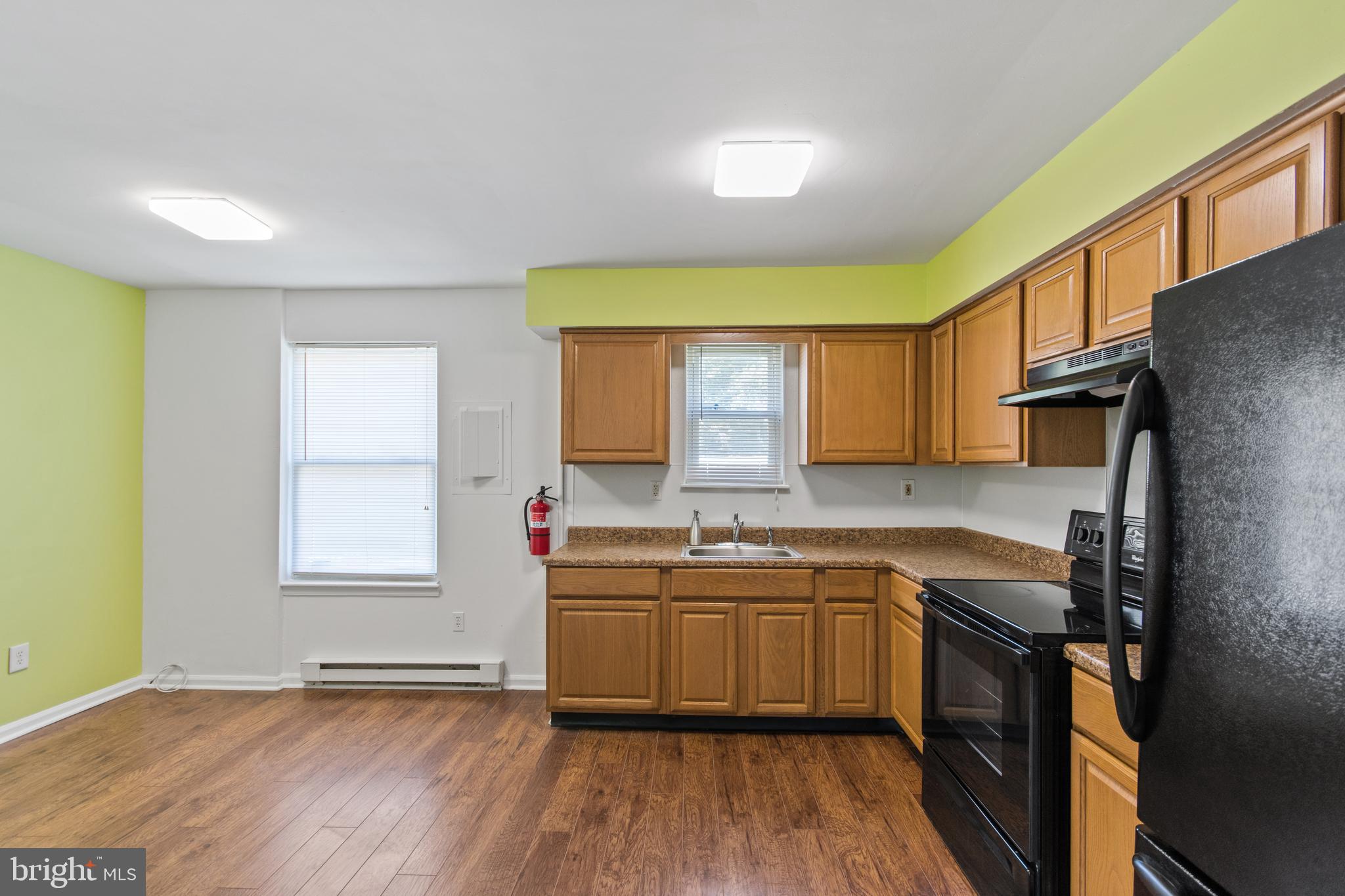 122 Hampshire Road Sicklerville, NJ 08081 - Photo 4 of 18 Gallery Image 4