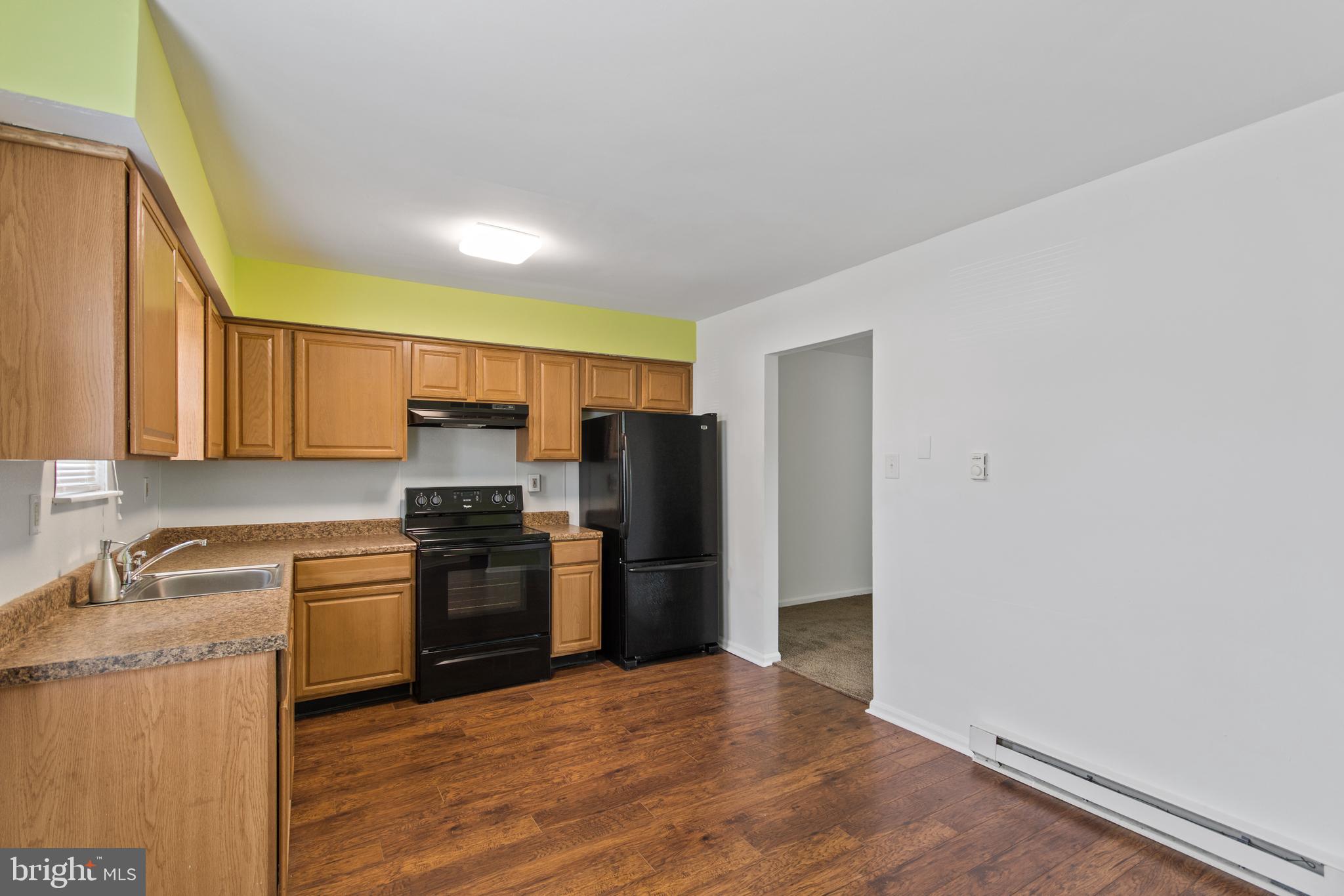 122 Hampshire Road Sicklerville, NJ 08081 - Photo 5 of 18 Gallery Image 5