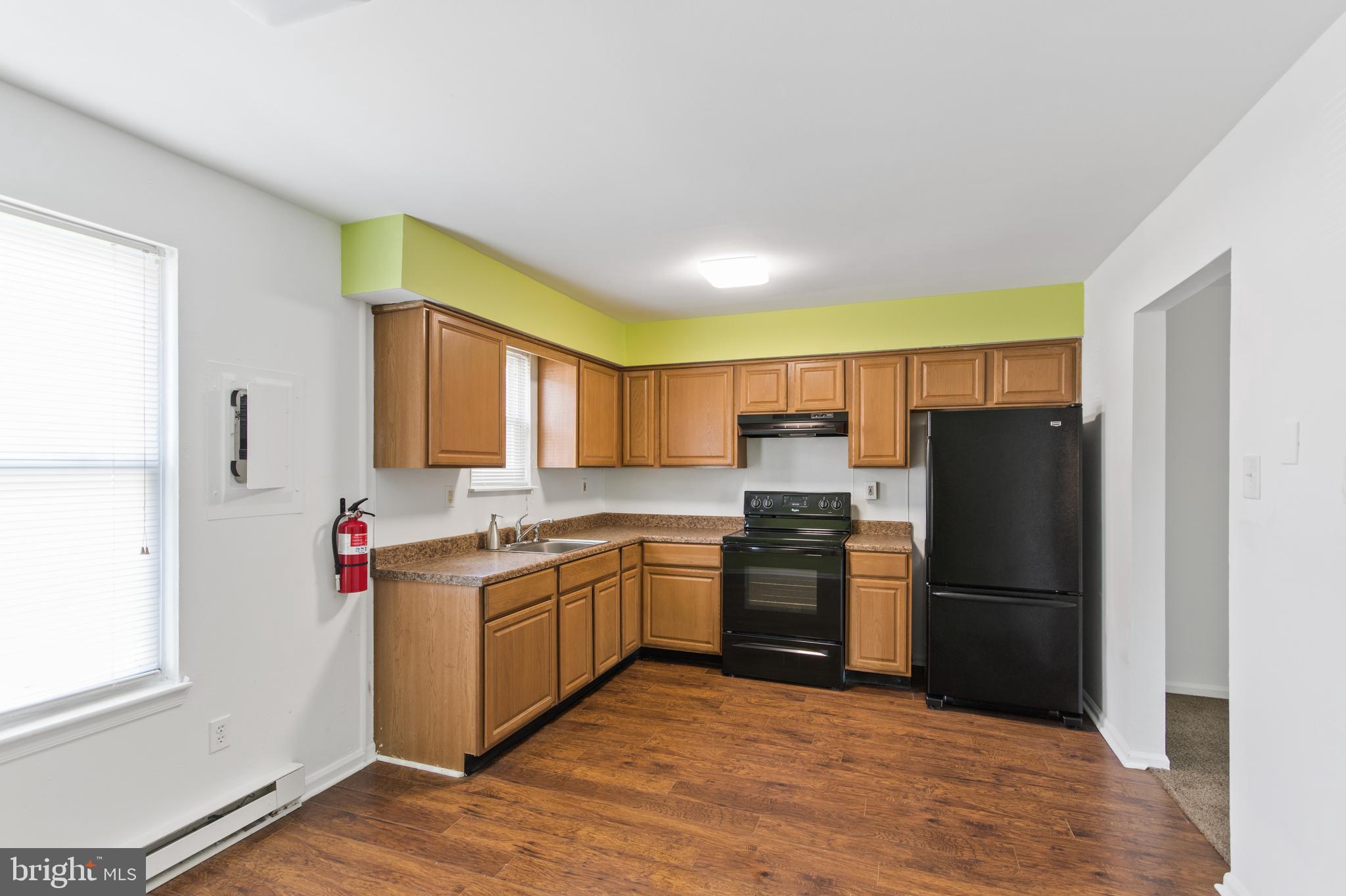 122 Hampshire Road Sicklerville, NJ 08081 - Photo 6 of 18 Gallery Image 6