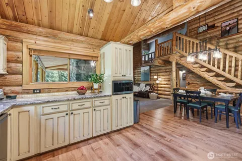 $970,000 | 34184 Southeast 327th Place, Ravensdale, WA 98051